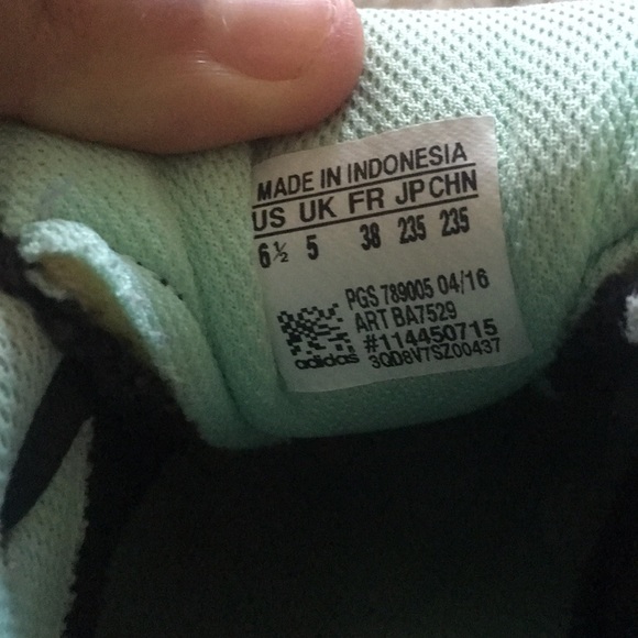 Shoes - Picture 2 of 2